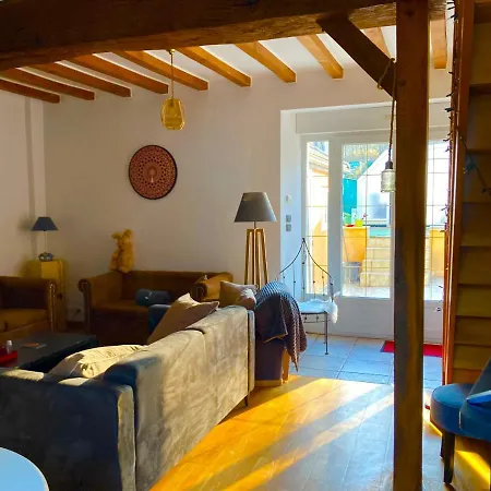 Chez Lilly Et Cie: Nature Et Bien-Etre / Spa Saint-Martin-dʼAblois